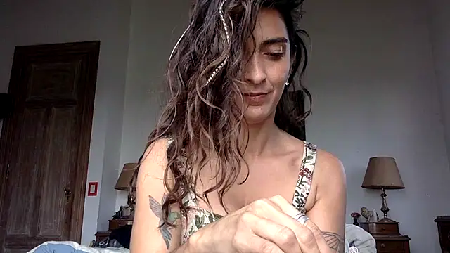 Snapshot of venuslibre chatting on 06/01/26, 01:46 venuslibre online show from 06/01/26, 01:46