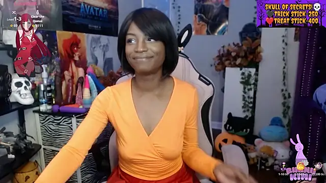 bunniikimi online show from 10/28/25, 02:09