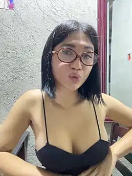 Snapshot of wild_apple69 chatting on 09/12/25, 02:06 wild apple69 online show from 09/12/25, 02:06