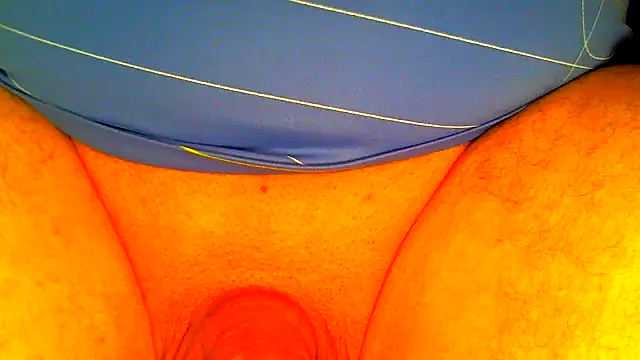 Snapshot of TobyDick13 chatting on 04/29/26, 12:59 TobyDick13 online show from 04/29/26, 12:59