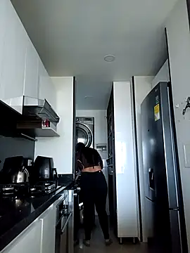 Snapshot of Esmeralda333 chatting on 03/24/26, 03:39 Esmeralda333 online show from 03/24/26, 03:39