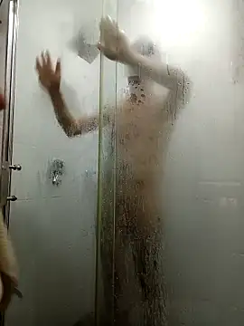 Snapshot of Esmeralda333 chatting on 04/08/26, 02:50 Esmeralda333 online show from 04/08/26, 02:50