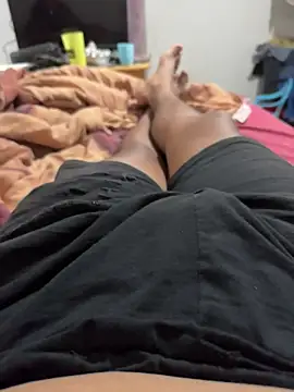 Monspeet 01 online show from 10/19/25, 02:01