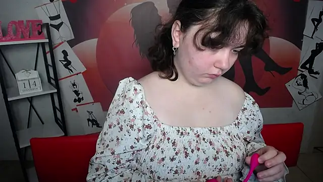 Snapshot of NeonilaLisova chatting on 11/14/25, 06:23 NeonilaLisova online show from 11/14/25, 06:23