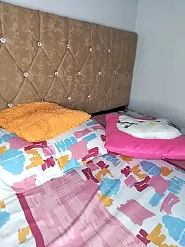 Snapshot of Nahomy_cm chatting on 03/17/26, 08:56 Nahomy cm online show from 03/17/26, 08:56