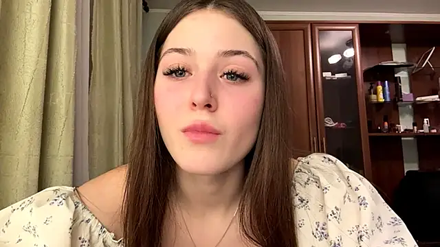 Adel strongwoman online show from 02/11/26, 06:13