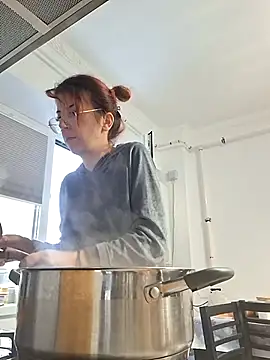 Anayssa  online show from 09/29/25, 03:06