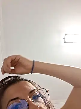 Anayssa  online show from 10/01/25, 06:36