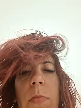 Anayssa  online show from 10/17/25, 08:00