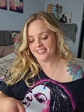 Bridgette03 online show from 09/29/25, 03:00