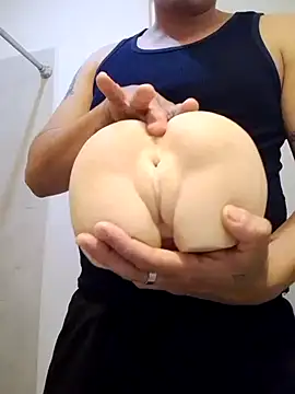 Snapshot of Sanz4200 chatting on 11/20/25, 04:18 Sanz4200 online show from 11/20/25, 04:18