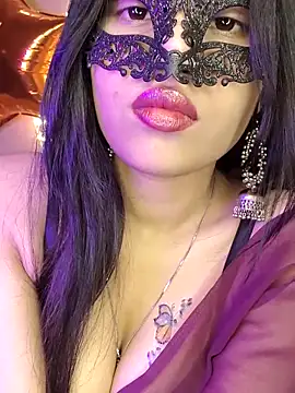 KARISHMA-STRIP online show from 11/15/25, 07:10