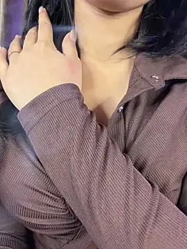 Snapshot of KARISHMA-STRIP chatting on 04/16/26, 04:41 KARISHMA-STRIP online show from 04/16/26, 04:41