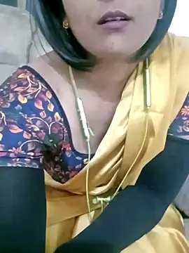 Snapshot of Queen_Kushi4 chatting on 09/27/25, 05:40 Queen Kushi4 online show from 09/27/25, 05:40