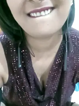 Snapshot of Queen_Kushi4 chatting on 04/01/26, 06:16 Queen Kushi4 online show from 04/01/26, 06:16