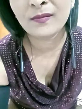 Snapshot of Queen_Kushi4 chatting on 04/09/26, 05:40 Queen Kushi4 online show from 04/09/26, 05:40