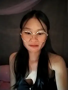 saronla 03 online show from 10/28/25, 07:34