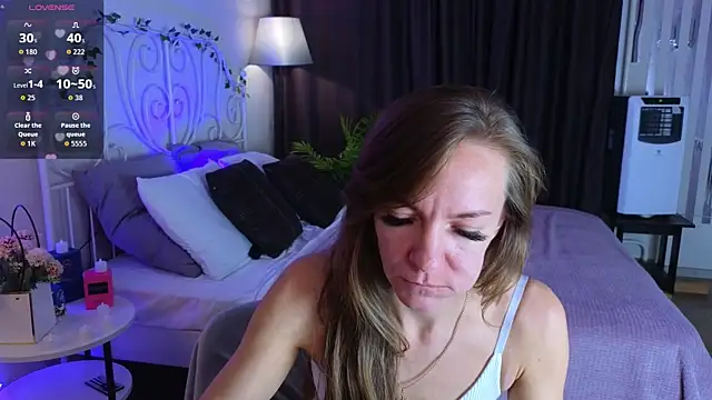 Snapshot of Jesica_mooon chatting on 11/27/25, 01:29 Jesica mooon online show from 11/27/25, 01:29