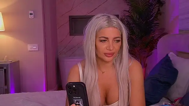 ElsaSinn online show from 09/15/25, 03:39