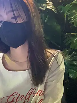   BabyShowPublic   online show from 10/31/25, 02:07