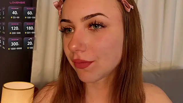 Snapshot of thelittlecowgirl chatting on 04/24/26, 08:55 thelittlecowgirl online show from 04/24/26, 08:55