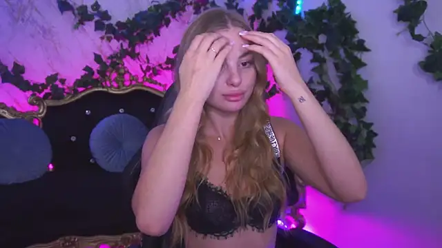 AngyyEyess online show from 11/12/25, 01:39