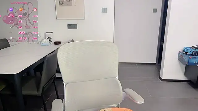 Snapshot of Scarlett-bb chatting on 09/30/25, 07:19 Scarlett-bb online show from 09/30/25, 07:19