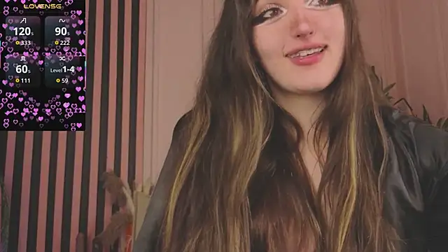 Snapshot of kamila_blush chatting on 11/12/25, 10:09 kamila blush online show from 11/12/25, 10:09