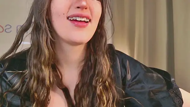 Snapshot of kamila_blush chatting on 11/22/25, 11:59 kamila blush online show from 11/22/25, 11:59