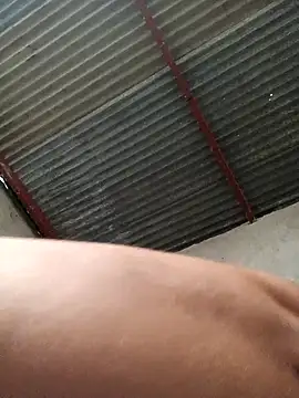 Snapshot of Dirty-Mature chatting on 11/15/25, 01:29 Dirty-Mature online show from 11/15/25, 01:29