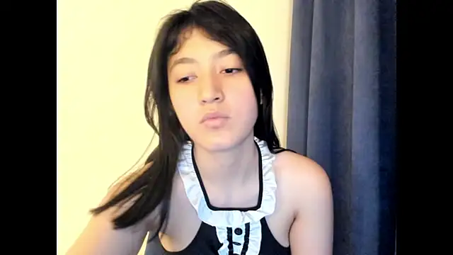 Snapshot of Mayachka333 chatting on 09/10/25, 03:56 Mayachka333 online show from 09/10/25, 03:56