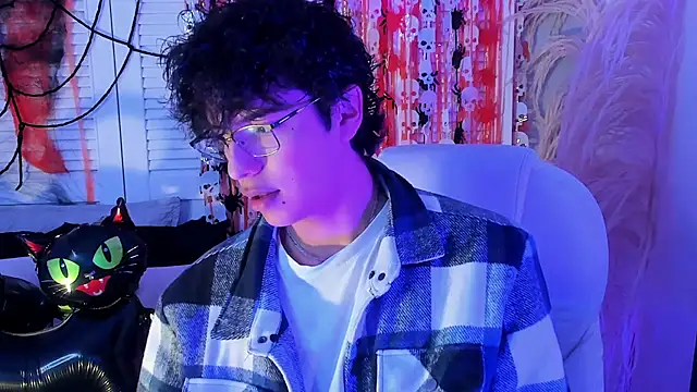 miilo wolf online show from 10/16/25, 01:01