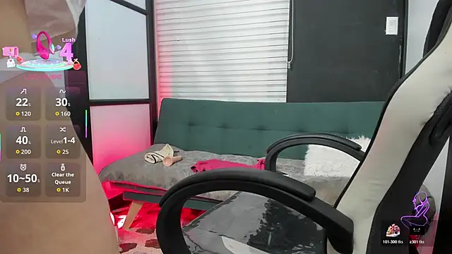 SamaraAnders  online show from 10/19/25, 04:57