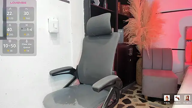 SamaraAnders  online show from 03/21/26, 05:12