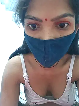 Snapshot of msandmr chatting on 11/13/25, 11:03 msandmr online show from 11/13/25, 11:03