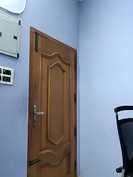 mallu-lover online show from 11/20/25, 12:49