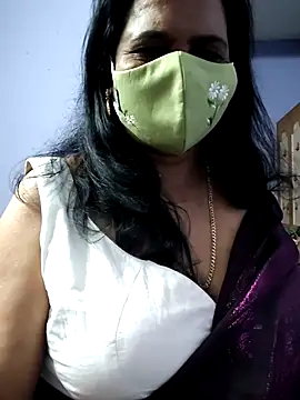 mallu-lover online show from 11/26/25, 08:43