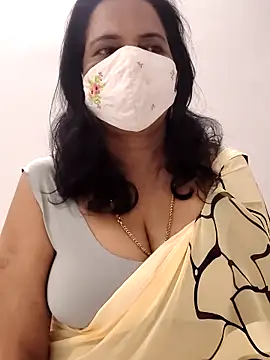 mallu-lover online show from 12/21/25, 03:19