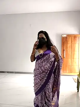 mallu-lover online show from 03/11/26, 03:45