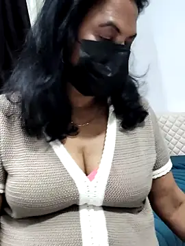 mallu-lover online show from 04/11/26, 08:57