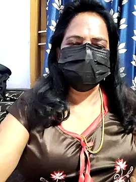 mallu-lover online show from 05/15/26, 04:36