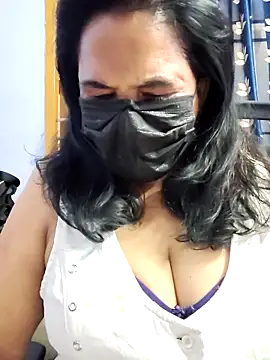 mallu-lover online show from 05/16/26, 07:49