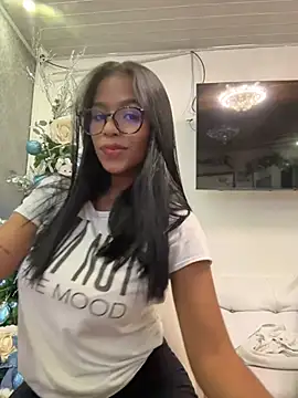 Snapshot of IsaGodess chatting on 11/14/25, 10:07 IsaGodess online show from 11/14/25, 10:07