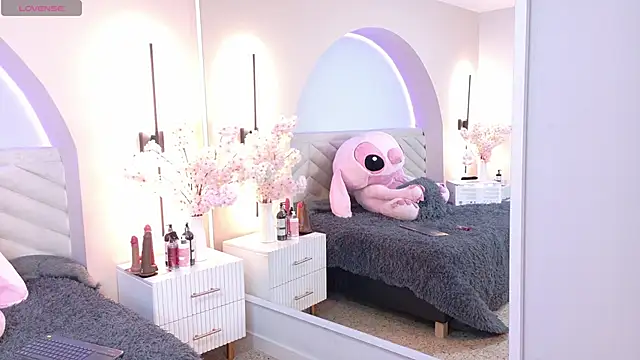 amy miller1 online show from 04/10/26, 08:02