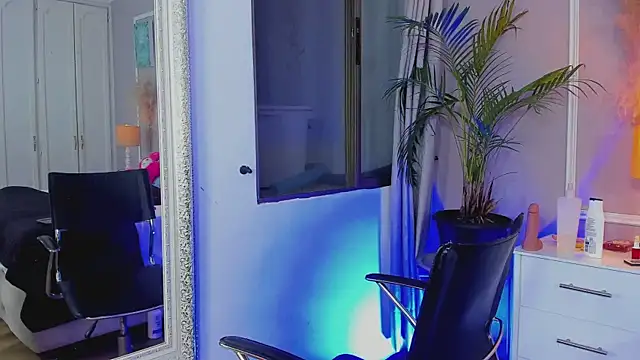 Snapshot of barbara_twerk chatting on 03/20/26, 12:04 barbara twerk online show from 03/20/26, 12:04