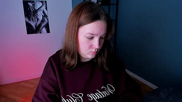 Snapshot of JaneByrd chatting on 10/15/25, 01:33 JaneByrd online show from 10/15/25, 01:33