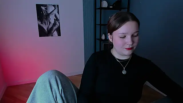 Snapshot of JaneByrd chatting on 11/13/25, 03:33 JaneByrd online show from 11/13/25, 03:33