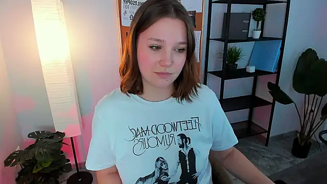 Snapshot of JaneByrd chatting on 04/16/26, 10:34 JaneByrd online show from 04/16/26, 10:34