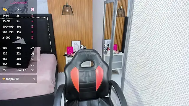 Snapshot of ROSIE_MOSS chatting on 10/09/25, 07:34 ROSIE MOSS online show from 10/09/25, 07:34