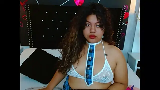 CloeStron online show from 09/12/25, 12:16